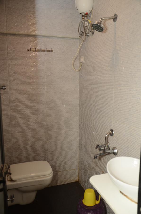 Anil Guest House Mumbai  Buitenkant foto