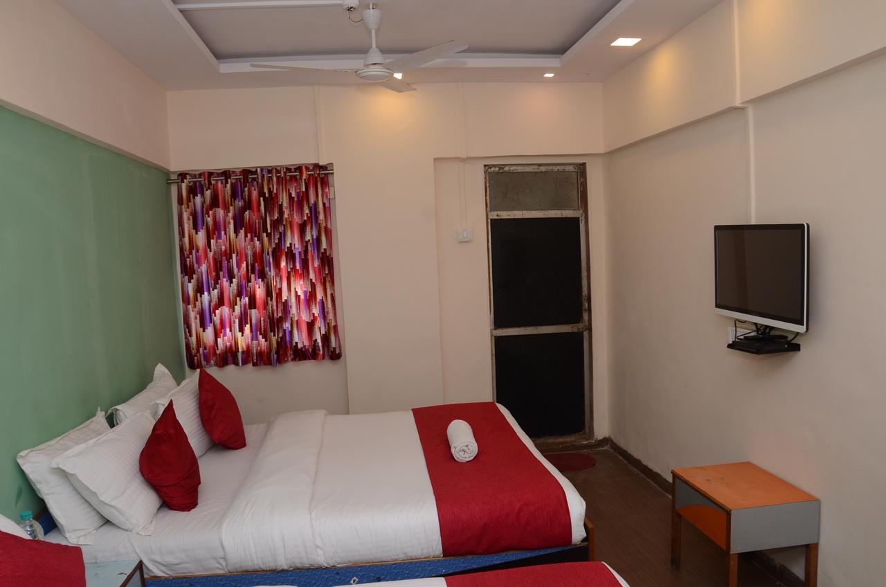 Anil Guest House Mumbai  Buitenkant foto