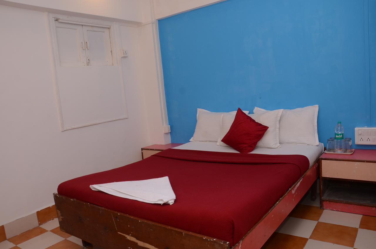 Anil Guest House Mumbai  Buitenkant foto
